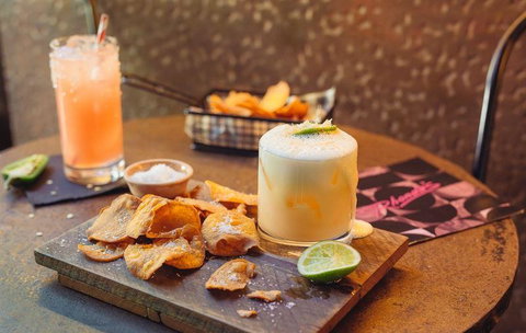 Rhonda's Bar - Sunshine Coast Tourism 7