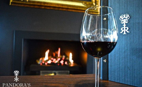 Pandora's Restaurant - Holiday Sunshine Coast 1