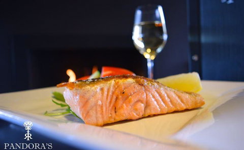 Pandora's Restaurant - Holiday Sunshine Coast 3