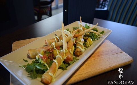 Pandora's Restaurant - Holiday Sunshine Coast 4