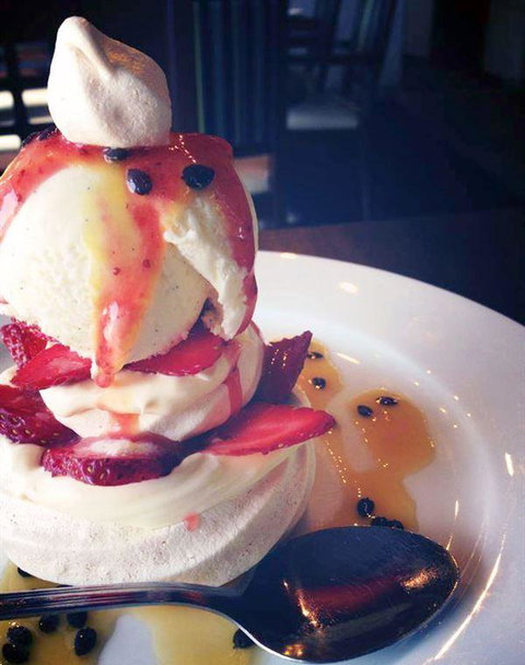 Pandora's Restaurant - Holiday Sunshine Coast 7