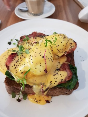 Hangar 4 Cafe - Holiday Sunshine Coast 0