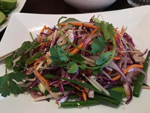 Le Phan - Sunshine Coast Tourism 0