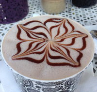 The Local On Como - Sunshine Coast Tourism