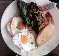 Vorea Uni Hill - Sunshine Coast Tourism