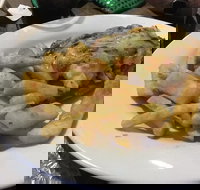 Metropolitan Hotel - Holiday Sunshine Coast