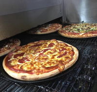 Ajays Pizzeria - Holiday Sunshine Coast