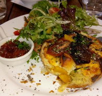 Seasons Restaurant at Cloudehill - Holiday Sunshine Coast