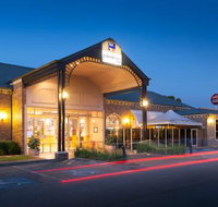 Castello's Cardinia Hotel - Sunshine Coast Tourism