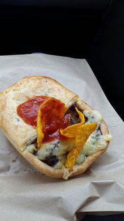 Henri's Wodonga Bakery - Sunshine Coast Tourism 0