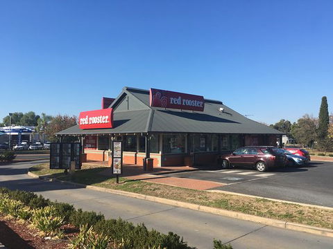 Red Rooster - Holiday Sunshine Coast 0