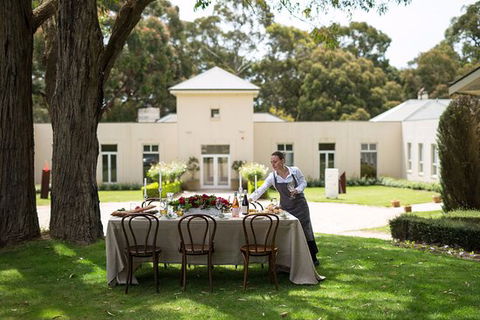 The Dining Room - Holiday Sunshine Coast 0