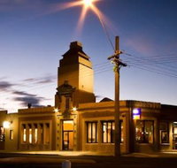 Central Hotel Bistro - Sunshine Coast Tourism