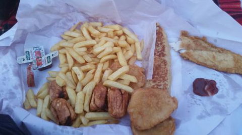 Lake View Fish & Chips - Holiday Sunshine Coast 0