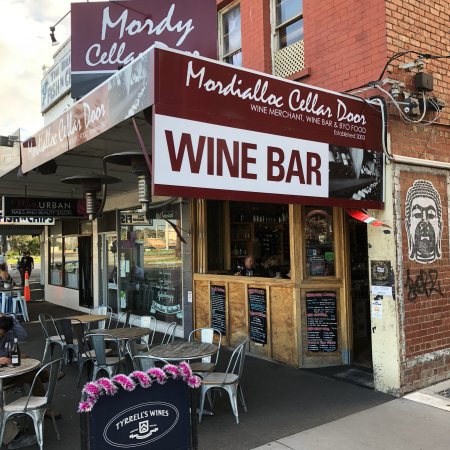 Mordialloc Cellar Door - Sunshine Coast Tourism 0