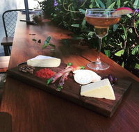 One Wild Apple - Sunshine Coast Tourism