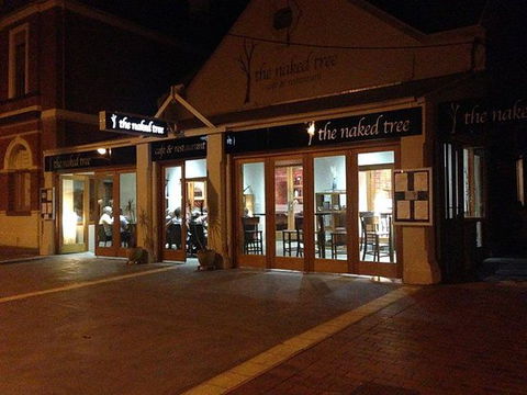 The Naked Tree - Cafe Restaurant - Sunshine Coast Tourism 0
