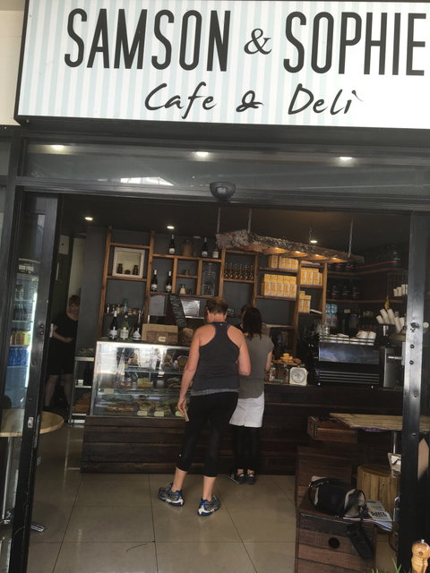 Samson & Sophie Cafe - Sunshine Coast Tourism 4