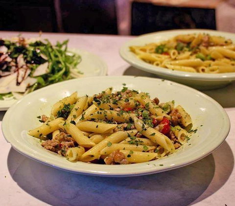 Wild Poppy Cafe - Sunshine Coast Tourism 2