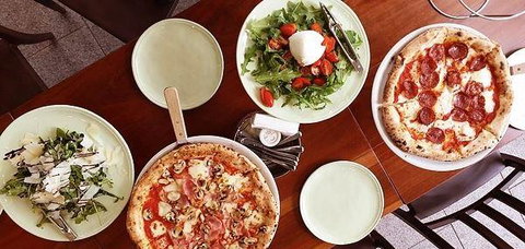 Wild Poppy Cafe - Sunshine Coast Tourism 4