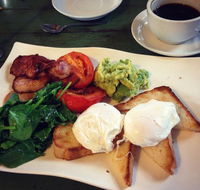 Apple Espresso at Tullys - Sunshine Coast Tourism