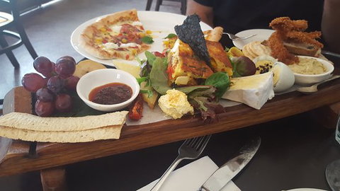 Flynn's Bistro - Sunshine Coast Tourism 0