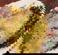 Halls Gap Tavern - Sunshine Coast Tourism