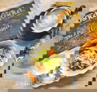 Iluka Motel Restaurant - Holiday Sunshine Coast