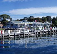 Metung Hotel - Holiday Sunshine Coast