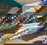 Nancy's of the Valley - Holiday Sunshine Coast