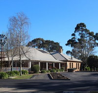 Pine Grove Hotel - Sunshine Coast Tourism