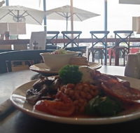 Sandy Feet Cafe - Holiday Sunshine Coast