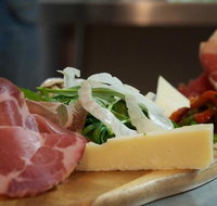 Volpino Pizzeria  Wine Bar - Sunshine Coast Tourism