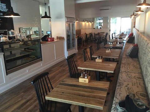 Woody's Cafe - Sunshine Coast Tourism 0