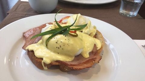 La Provincia - Sunshine Coast Tourism 0