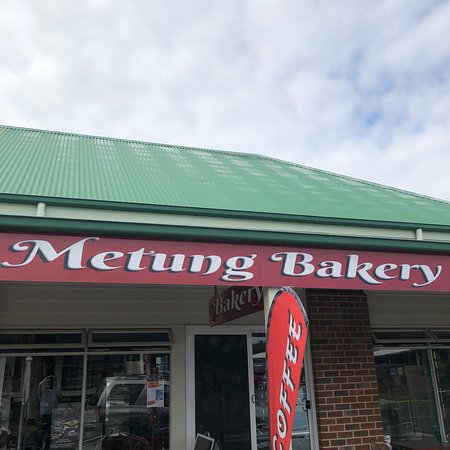 Metung Bakery & Cafe - Sunshine Coast Tourism 0