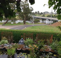 Over The Hedge - Sunshine Coast Tourism