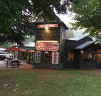 Red Gum Bar and Bistro - Sunshine Coast Tourism