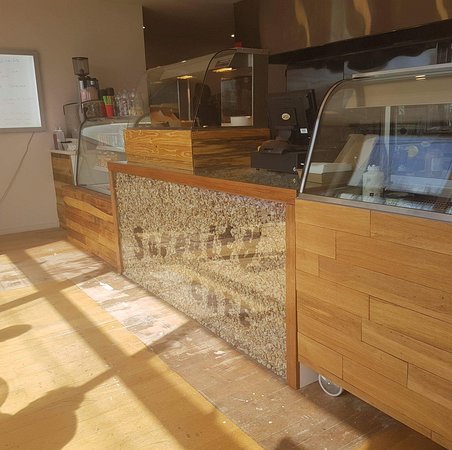 Cobden VIC Holiday Sunshine Coast