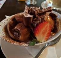 Axedale Tavern - Holiday Sunshine Coast