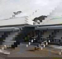 Woolsthorpe National Hotel - Sunshine Coast Tourism