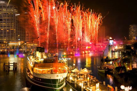 South Steyne - Sunshine Coast Tourism 0