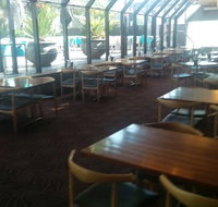 Southern Cross Hotel - Holiday Sunshine Coast