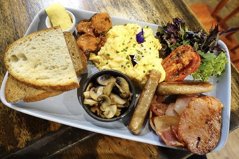 Dare Cafe - Sunshine Coast Tourism 0