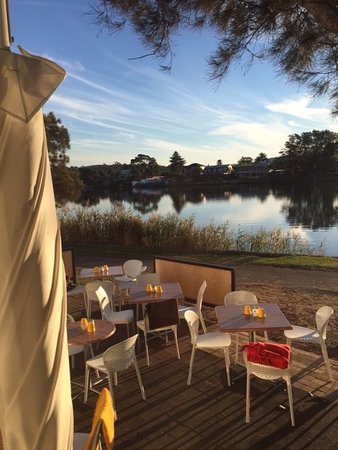 H20 Cafe - Holiday Sunshine Coast 0