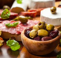 Dog  Parrot Tavern - Sunshine Coast Tourism