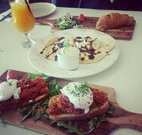 Arcobaleno on the Beach - Holiday Sunshine Coast