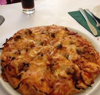 La Cantina Restaurant  Pizzeria - Sunshine Coast Tourism