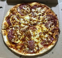 Rustica Pizza Bar - Sunshine Coast Tourism