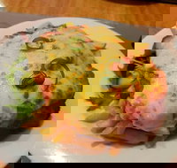 Bomaderry Hotel - Holiday Sunshine Coast